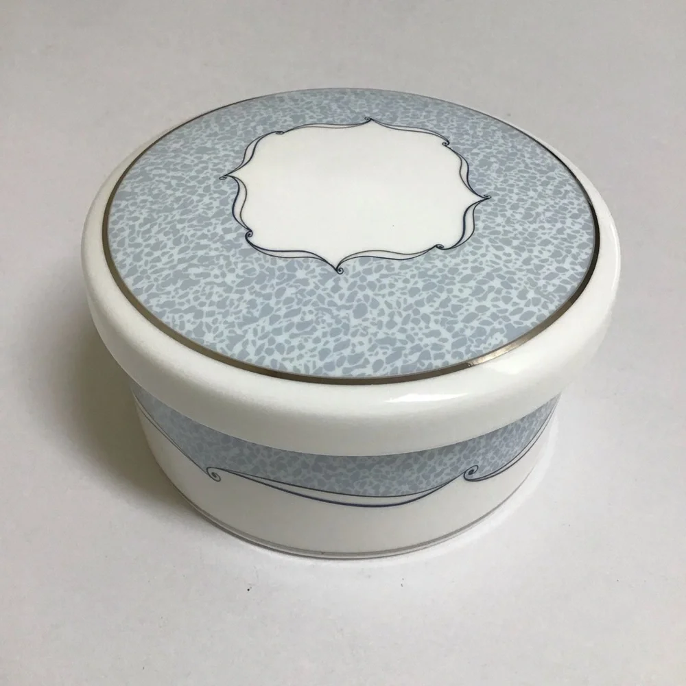 Wedgwood Porcelain Powder Box VENICE Trinket Jewelry Signed Vanity Boudoir Round